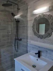 Campings Camping 4 etoiles - Piscine - eehf0d : photos des chambres