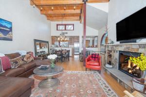 Riverside B201 by Exceptional Stays