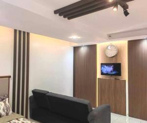 Las Enchanted kingdom Cozy Woody