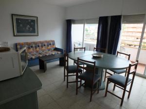 Apartamento para 6 personas en Rosas, acceso a la playa - ES-204-69