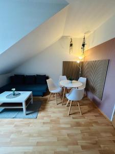 Gemütliche Dachgeschosswohnung -Waldstraßenviertel Leipzig