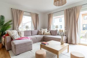 Bright Ground Floor Corner Home with Cozy Outdoor