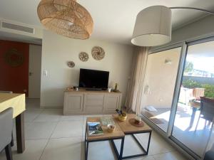 Spacieux appartement avec jardin dans résidence de grand standing avec piscine