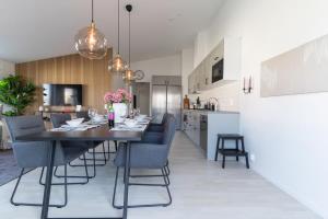 Chocolaty Warmth Home 3BR Flat with Cozy Balcony