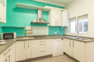 Cuna Center Suite by Valcambre