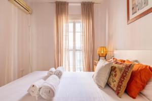 Cuna Center Suite by Valcambre