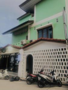 Bluegelatohousekohtao