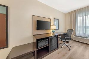 King Room - Non-Smoking room in Sleep Inn & Suites Norman near University