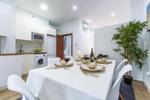 Deluxe Signature Studio - Malaga Center