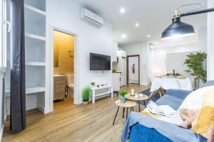 Deluxe Signature Studio - Malaga Center