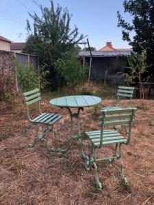 MAISON AVEC JARDIN - 2 logements et entrées distincts et indépendantes