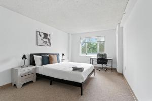 Legacy At Imperial Village 504 I 1 Bed 1 Bath