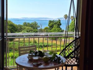 Apto Dona Olga 200 mts playa Lapamán, terraza vistas al mar