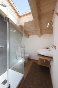 Nine Rooms Apartment