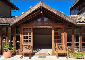 Pousada Praia da Baleia