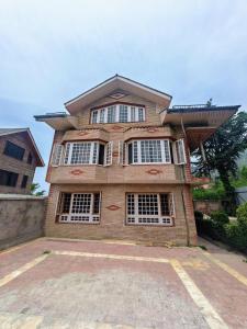 A Hidden Gem with Mountain view