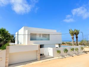 Villa Lagoon - Élégance moderne avec vue mer et lagune