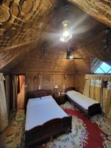 Floating Heritage Persian Gulf Houseboats