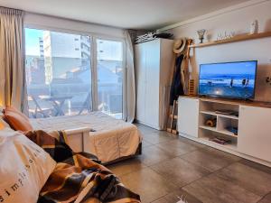 Chula Vista BULNES - Modernos Estudio con vista al mar y cochera en Punta Mogotes