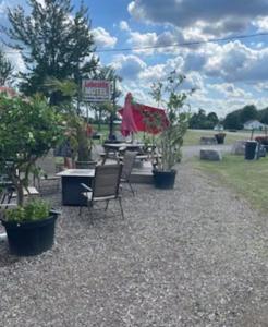 Lakeside Village Park Motel