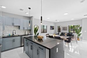 Stylish Townhouse Steps from Wynwood