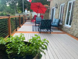 Q Estate Guest Suite heated indoor pool