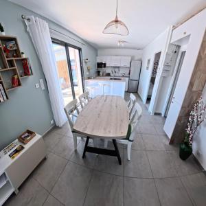 Villa Chrisaline, Centre Moliets, 3 chambres parentales, 10-15 personnes, équipements premium