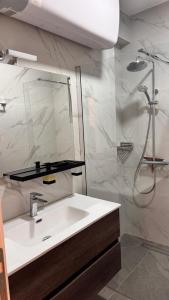 Amazing Center Sea View Apartment