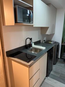 Apartamento con excelente ubicación, Laureles