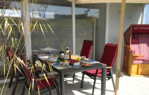 Appartement Kranich - Moderne Ferienwohnung direkt am Schloss Ranzow!