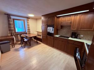 Ferienwohnung mit Kamin und Balkon