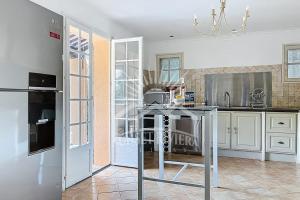 Villas LES OLIVIERS Villa for 6 By Sunset : photos des chambres