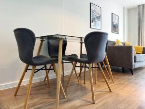 Modern 2 BR Apartment in London East End