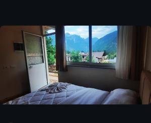 Mikel Center Theth Guesthouse