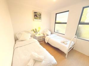 City Explorer Base 3BR&2 Floors&Walk to Mall & Airport Transit