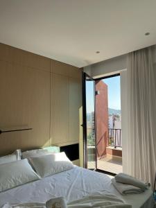 Tirana Gardenia Center