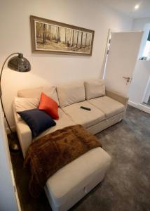 Stylish 1-Bed Flat - Walk to Nottingham Centre - Contractors Welcome