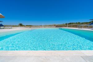 Villa very close to Santa Maria Del Focallo beach blue flag with private pool