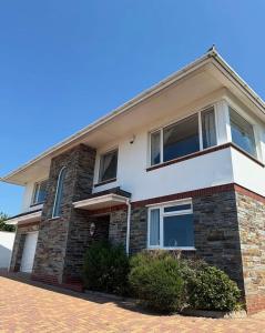 SurfBay Villa