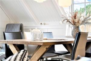 203-Ringkobing-Krae-Degns-Vej-3