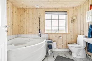 1101-Ringkobing-Rorsangervej-8