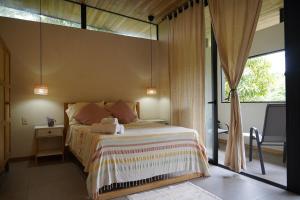 VED Beach Deluxe Studio 3, Steps to the Beach