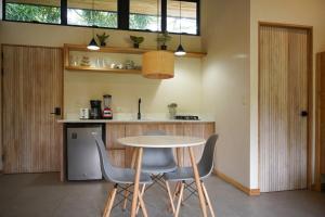 VED Beach Deluxe Studio 3, Steps to the Beach