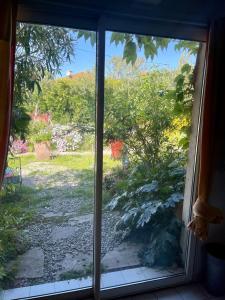 An atypical cocoon, escape to a painters home