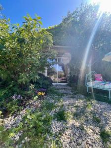 An atypical cocoon, escape to a painters home