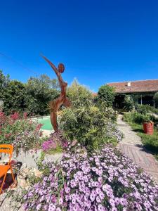 Appartements An atypical cocoon, escape to a painter-s home : photos des chambres