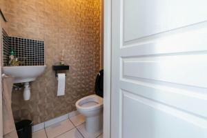 Maisons de vacances Cosy Hub : Confort pro garage proche transports : photos des chambres