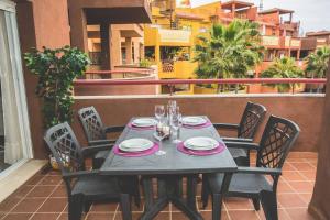 2 bed apartment with great views -Elviria Marbella