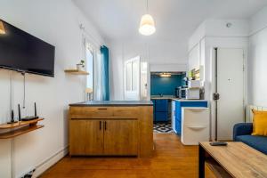 Appartements Lescapade Blue and Yellow 10min to Paris : photos des chambres