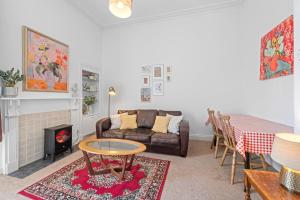 Cosy 1 Bedroom Apartment next to Fountain Park - Edinburgh